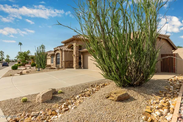 Property Slideshow image 3 of 29 | 8542 w rockwood dr, Peoria, AZ, 85382