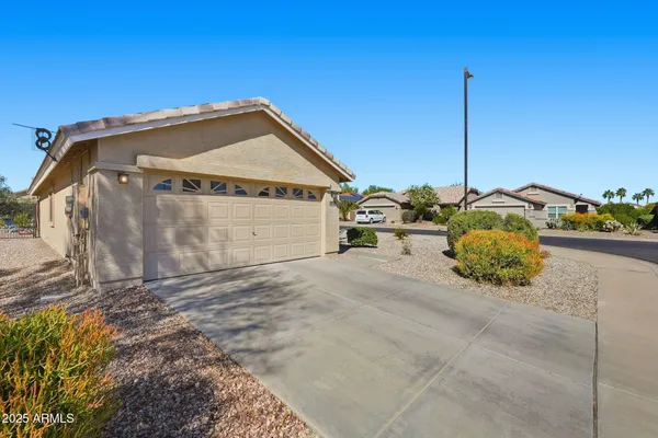 Property Slideshow image 2 of 36 | 1100 s 232nd ave, Buckeye, AZ, 85326