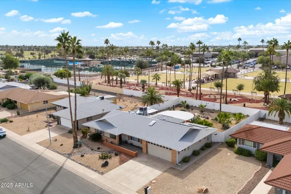 Property Slideshow image 2 of 31 | 13637 w pyracantha dr, Sun City West, AZ, 85375