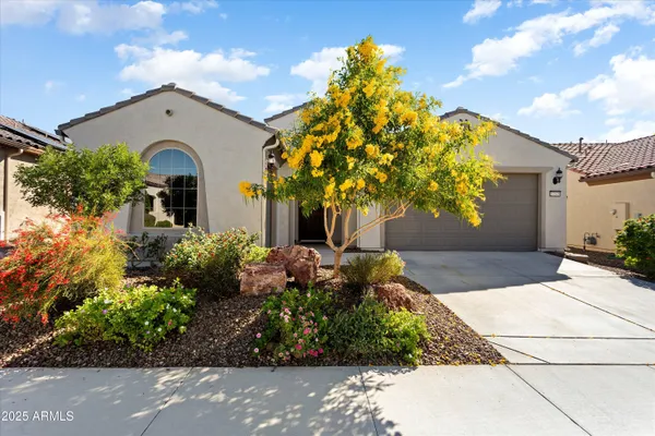 Property Slideshow image 2 of 42 | 27375 w wahalla ln, Buckeye, AZ, 85396
