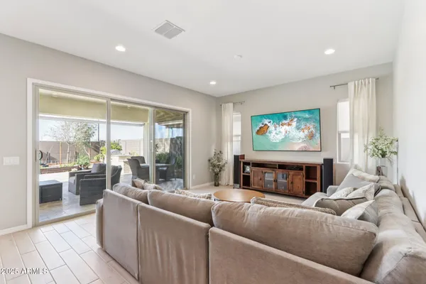 Property Slideshow image 3 of 33 | 15916 s 177th dr, Goodyear, AZ, 85338