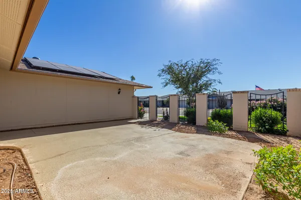 Property Slideshow image 3 of 22 | 12526 w parkwood dr, Sun City West, AZ, 85375