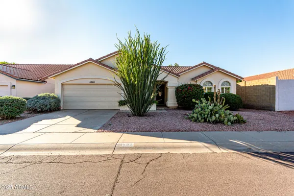 Property Slideshow image 2 of 45 | 11802 s 46th st, Phoenix, AZ, 85044
