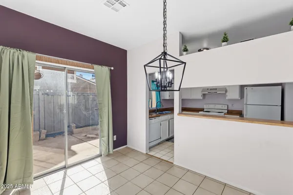 Property Slideshow image 3 of 40 | 3411 w morrow dr unit 2, Phoenix, AZ, 85027