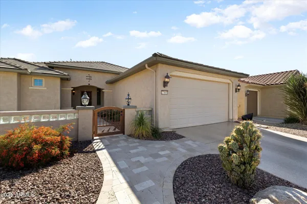 Property Slideshow image 3 of 39 | 27065 w tonto ln, Buckeye, AZ, 85396