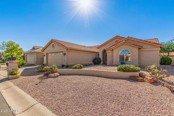 Property Slideshow image 2 of 53 | 10605 e hercules dr, Sun Lakes, AZ, 85248