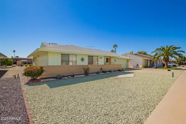 Property Slideshow image 2 of 37 | 10319 w twin oaks dr, Sun City, AZ, 85351