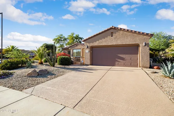 Property Slideshow image 2 of 36 | 20656 n canyon whisper dr, Surprise, AZ, 85387