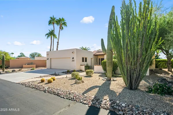 Property Slideshow image 2 of 49 | 18637 e mazatzal cir, Rio Verde, AZ, 85263