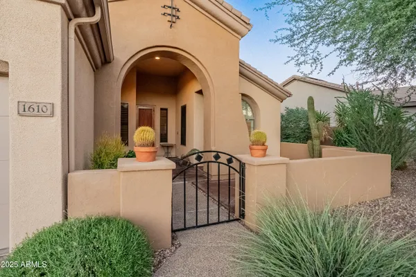 Property Slideshow image 2 of 29 | 1610 w ainsworth dr, Anthem, AZ, 85086