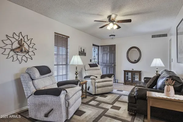 Property Slideshow image 3 of 15 | 10131 w cheryl dr, Sun City, AZ, 85351
