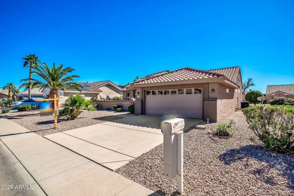 Property Slideshow image 2 of 53 | 15119 w las brizas ln, Sun City West, AZ, 85375