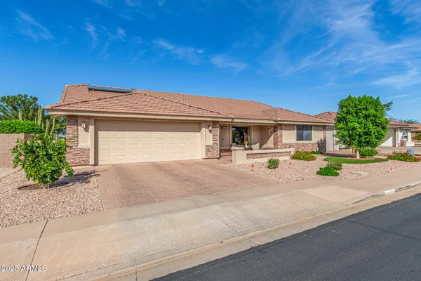 Property Slideshow image 3 of 37 | 11460 e mendoza ave, Mesa, AZ, 85209