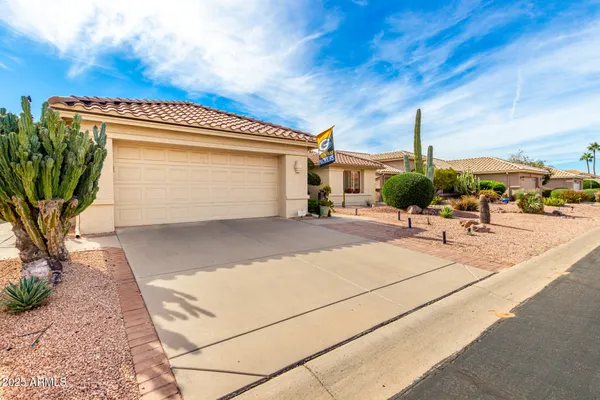 Property Slideshow image 3 of 74 | 9011 e nacoma dr, Sun Lakes, AZ, 85248