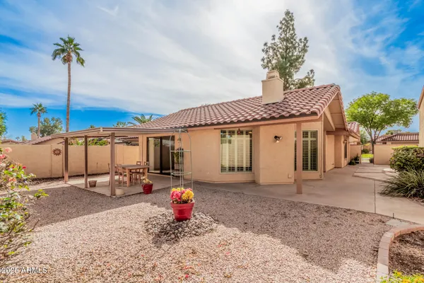 Property Slideshow image 3 of 20 | 12333 s shoshoni dr, Phoenix, AZ, 85044