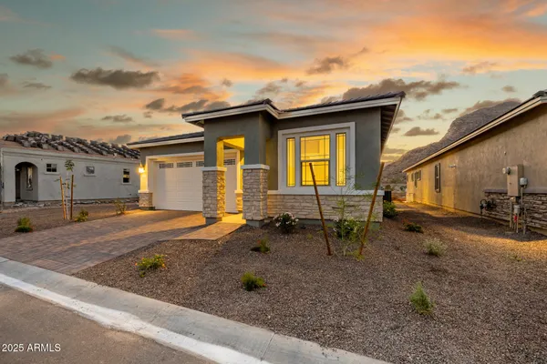 Property Slideshow image 3 of 44 | 6068 n 207th dr, Buckeye, AZ, 85396