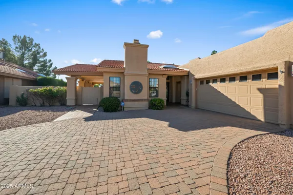 Property Slideshow image 2 of 28 | 26009 s ashwood dr, Sun Lakes, AZ, 85248