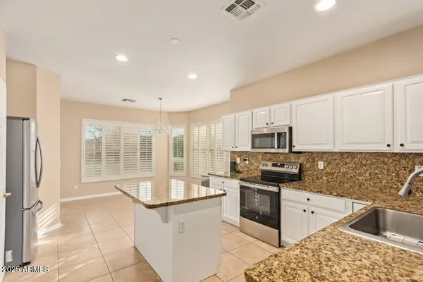 Property Slideshow image 2 of 36 | 3544 e county down dr, Chandler, AZ, 85249