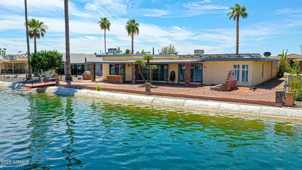 Property Slideshow image 3 of 47 | 10614 w emerald pt, Sun City, AZ, 85351