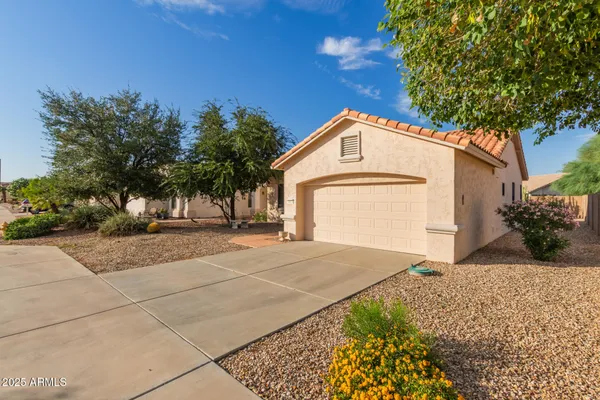 Property Slideshow image 3 of 30 | 18040 w spencer dr, Surprise, AZ, 85374
