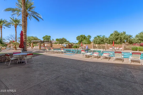 Property Slideshow image 2 of 60 | 4553 e narrowleaf dr, Gilbert, AZ, 85298