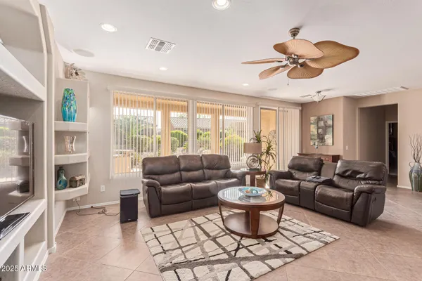 Property Slideshow image 3 of 72 | 42551 w falling star ct, Maricopa, AZ, 85138