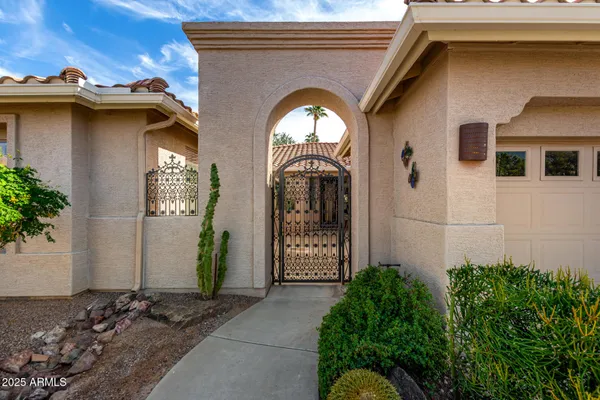Property Slideshow image 3 of 54 | 24419 s lakestar dr, Sun Lakes, AZ, 85248