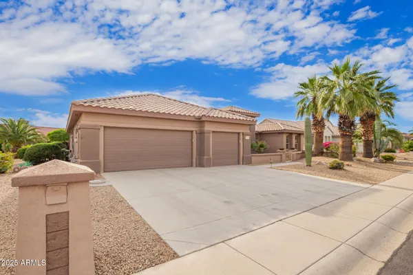 Property Slideshow image 2 of 45 | 18020 n timber ridge dr, Surprise, AZ, 85374