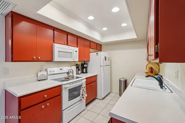 Property Slideshow image 3 of 29 | 18614 n mica dr, Sun City West, AZ, 85375