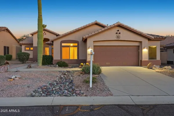 Property Slideshow image 2 of 43 | 5289 s red yucca ln, Gold Canyon, AZ, 85118