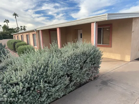 Property Slideshow image 2 of 47 | 25424 s ohio ct, Sun Lakes, AZ, 85248