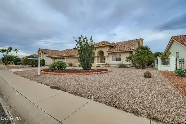 Property Slideshow image 3 of 39 | 13830 w sky hawk dr, Sun City West, AZ, 85375