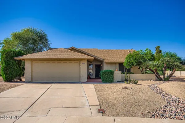 Property Slideshow image 2 of 29 | 9619 w taro ln, Peoria, AZ, 85382