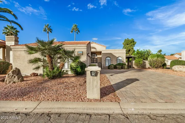 Property Slideshow image 2 of 33 | 10938 e bellflower dr, Sun Lakes, AZ, 85248