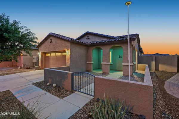 Property Slideshow image 3 of 37 | 17108 s 180th dr, Goodyear, AZ, 85338