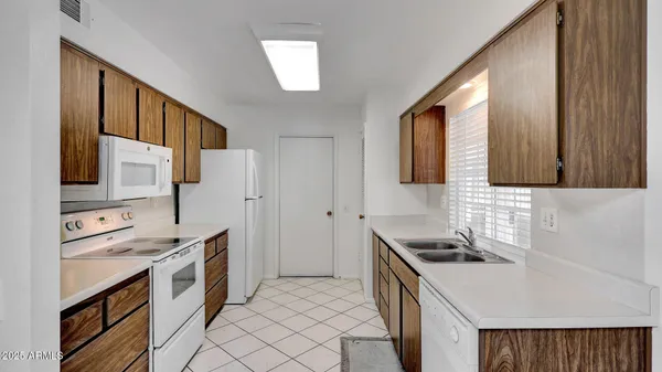 Property Slideshow image 3 of 37 | 16828 n 108th ave, Sun City, AZ, 85351