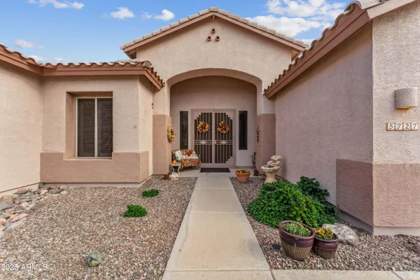 Property Slideshow image 2 of 30 | 5727 s golden barrel ct, Gold Canyon, AZ, 85118