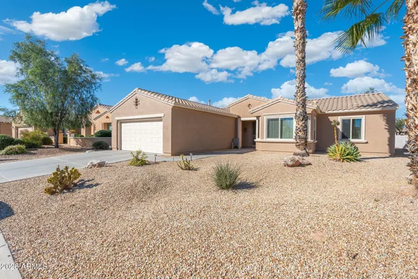 Property Slideshow image 2 of 38 | 19620 n majestic vista ct, Surprise, AZ, 85387