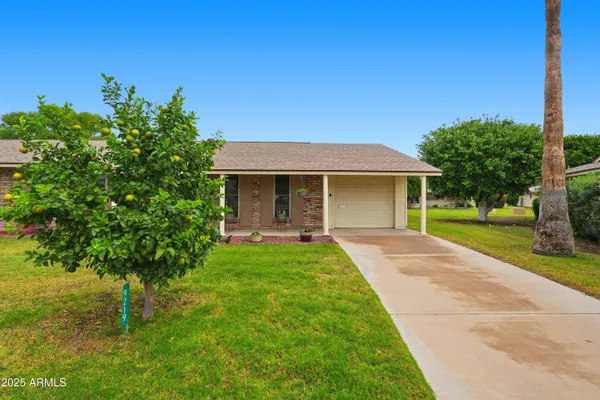 Property Slideshow image 2 of 29 | 9219 n 107th dr, Sun City, AZ, 85351