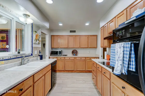 Property Slideshow image 2 of 13 | 10256 n 105th dr, Sun City, AZ, 85351