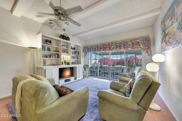 Property Slideshow image 2 of 63 | 9533 w cedar hill cir, Sun City, AZ, 85351