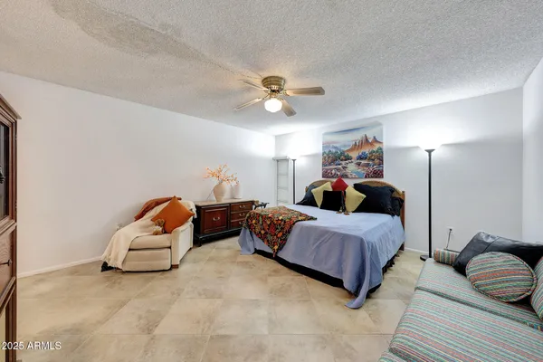 Property Slideshow image 3 of 53 | 9533 w cedar hill cir, Sun City, AZ, 85351