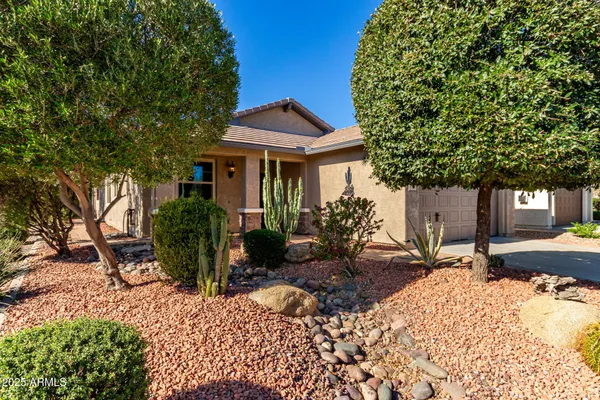 Property Slideshow image 2 of 72 | 7253 w cinder brook way, Florence, AZ, 85132