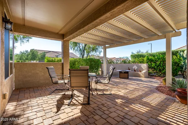 Property Slideshow image 3 of 72 | 7253 w cinder brook way, Florence, AZ, 85132