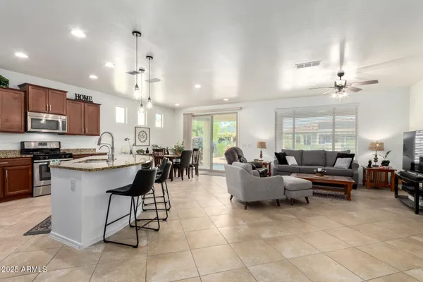 Property Slideshow image 3 of 61 | 7152 w merriweather way, Florence, AZ, 85132