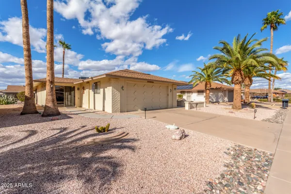 Property Slideshow image 2 of 23 | 12510 w flagstone dr, Sun City West, AZ, 85375