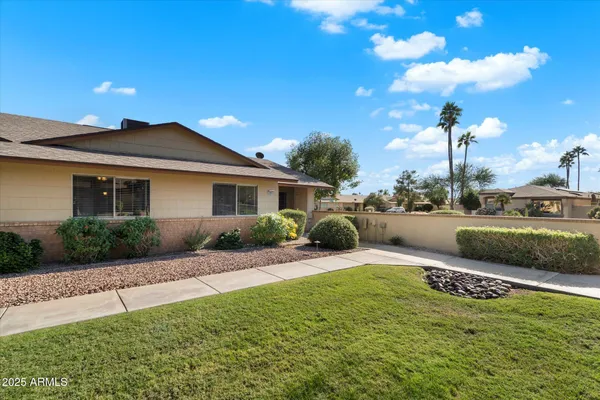 Property Slideshow image 3 of 40 | 18803 n palomar dr, Sun City West, AZ, 85375