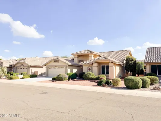 Property Slideshow image 2 of 21 | 9039 w utopia rd, Peoria, AZ, 85382