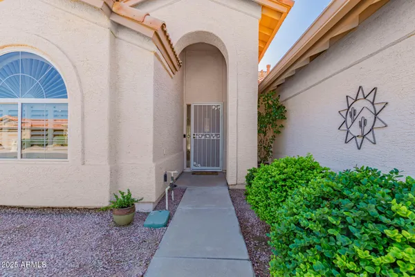 Property Slideshow image 3 of 42 | 9521 e hercules dr, Sun Lakes, AZ, 85248