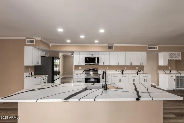 Property Slideshow image 3 of 29 | 19229 n welk dr, Sun City, AZ, 85373